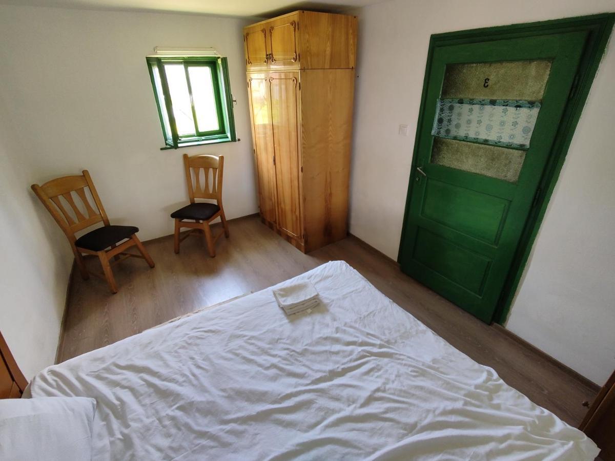 La Tataia Zahei Otel Dragus Dış mekan fotoğraf